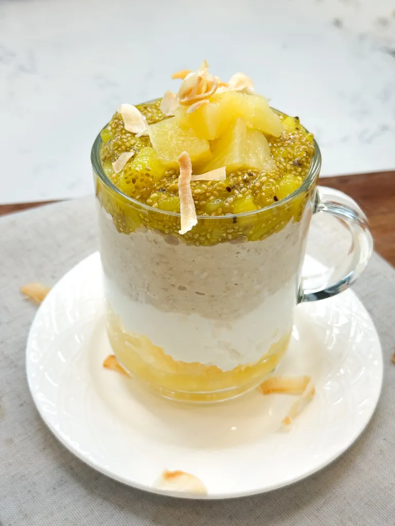 Sunny Overnight Oats & Kiwi Chia Jam – Eat the Rainbow